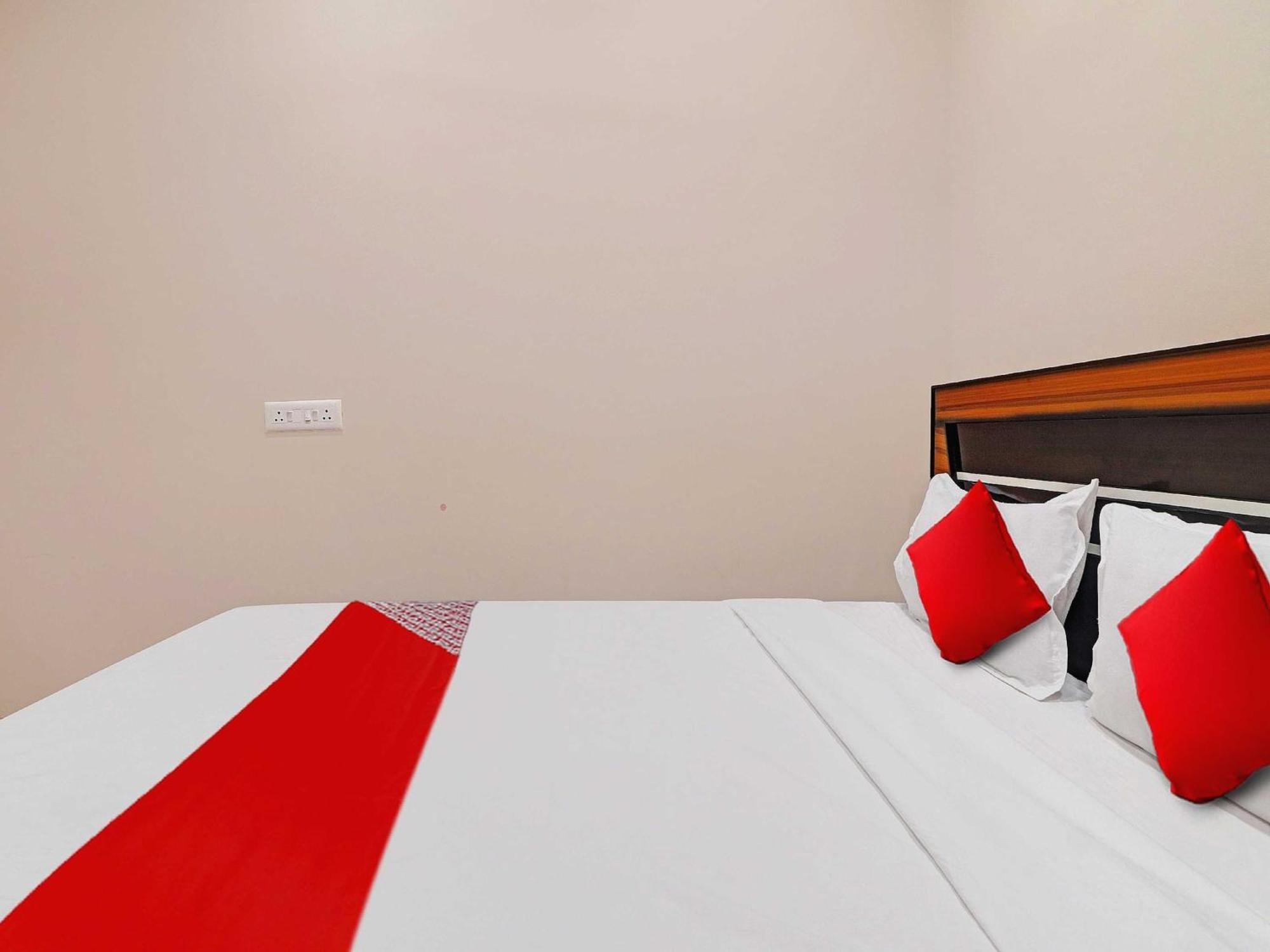 Hotel O Vasista Residency Hajdarábád Exteriér fotografie