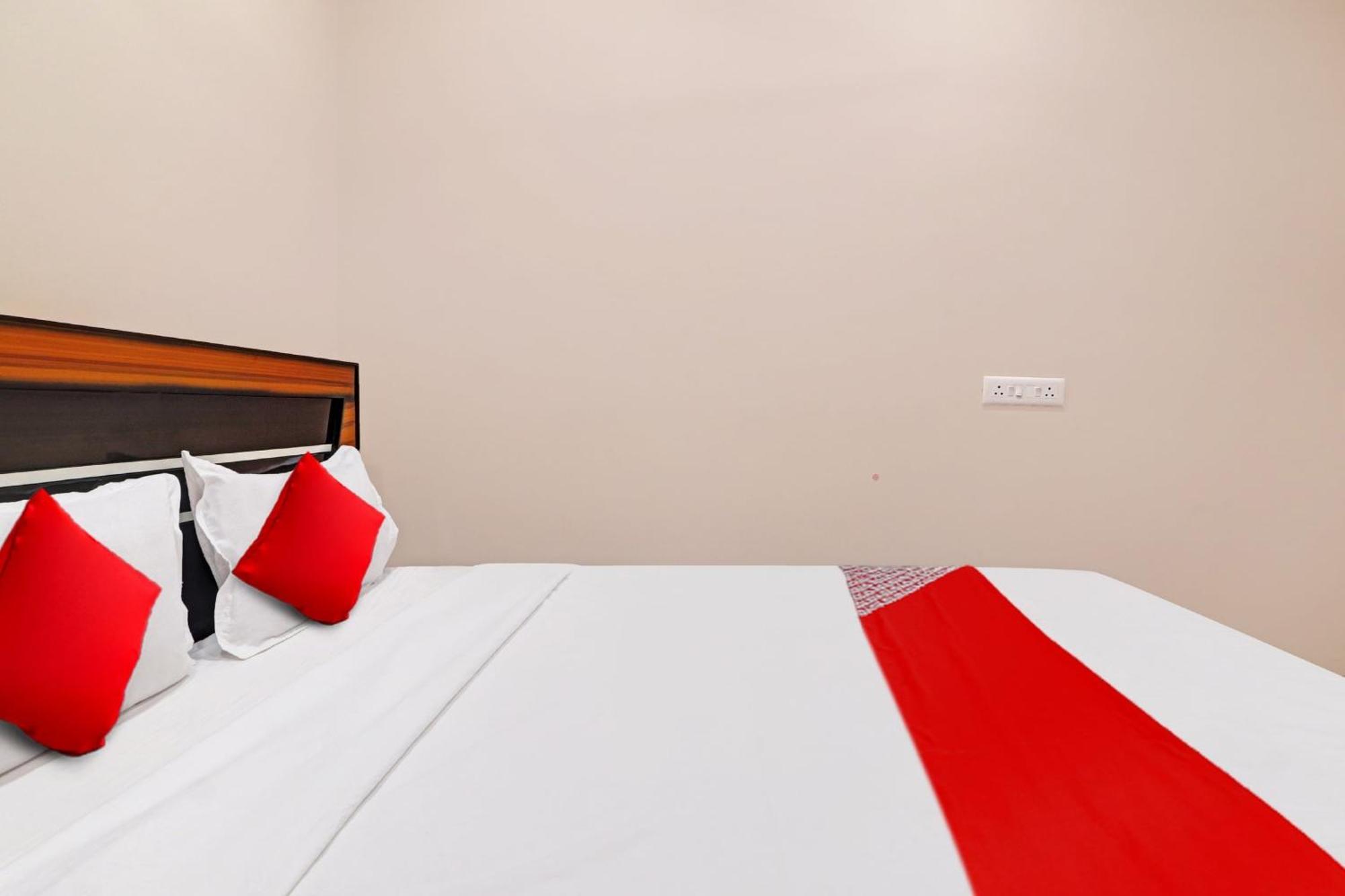 Hotel O Vasista Residency Hajdarábád Exteriér fotografie